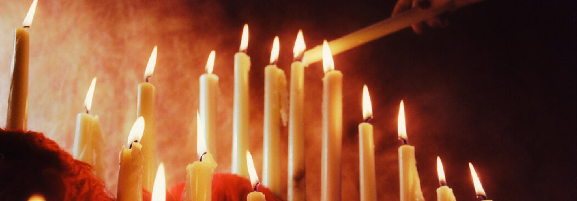 Join us for the Annual Christmas Eve Candle Lighting Service